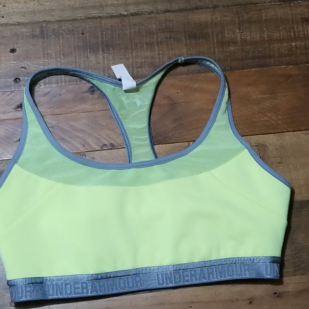 Under Armour Sports Top